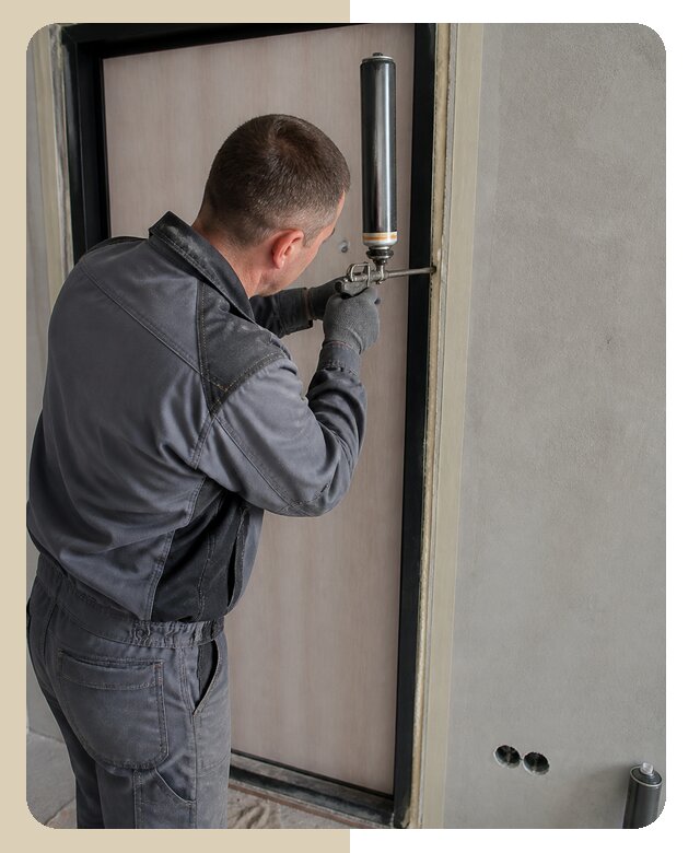Профессиональная герметизация входной двери в Луховицах с выездом